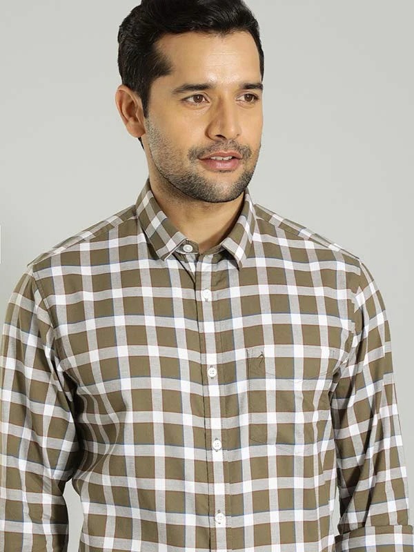 Indian Terrain Men's Slim Fit Full Sleeve Checkered Green Shirt